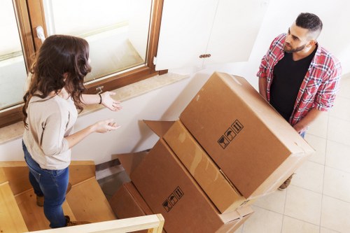 Steps to choosing the right removal truck for your Camden move